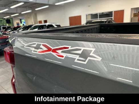 Used 2021 Chevrolet Silverado 1500 Custom AWD/4WD image 8