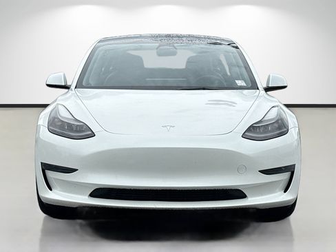 Used 2023 Tesla Model 3 Standard Range RWD image 8
