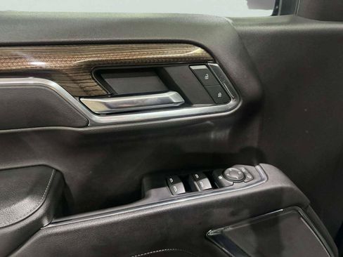 Used 2023 Chevrolet Silverado 1500 LT AWD/4WD image 24