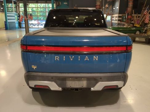Used 2022 Rivian R1T Adventure AWD/4WD image 9