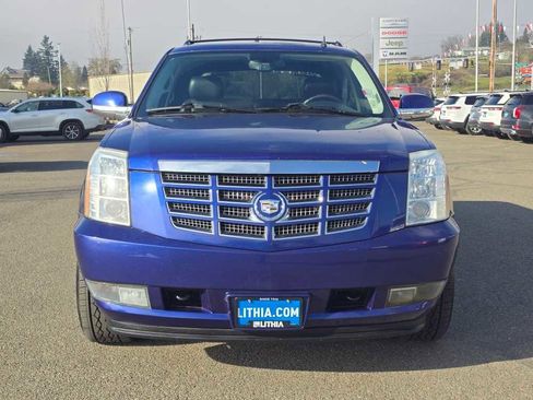 Used 2010 Cadillac Escalade EXT Premium image 8