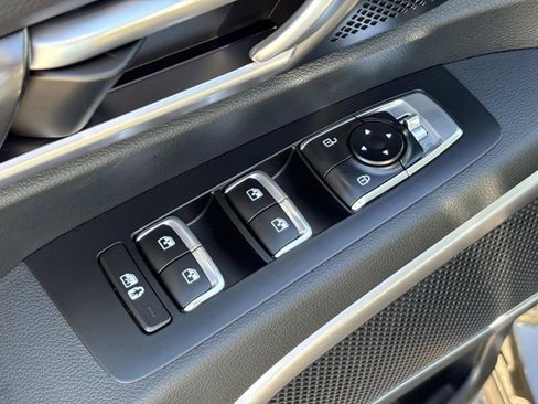 New 2025 Kia Telluride S image 21