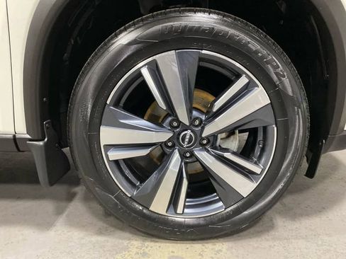 Certified 2023 Nissan Rogue SL w/ SL Premium Package image 32