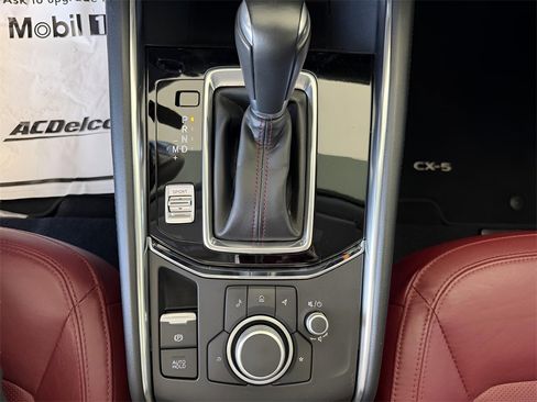 Used 2024 MAZDA CX-5 Carbon Edition image 35