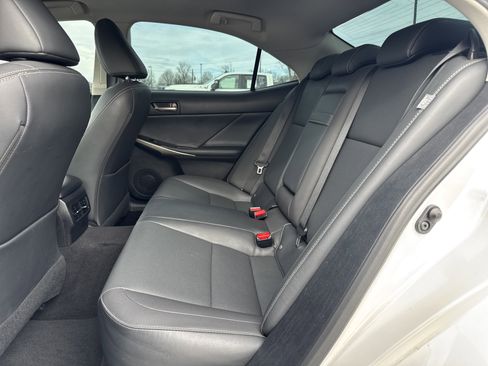 Used 2020 Lexus IS 300 image 29