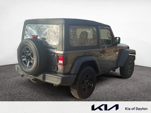 Used 2023 Jeep Wrangler Sport image 5