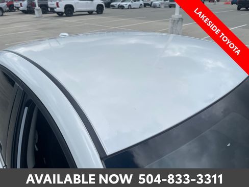Used 2025 Nissan Sentra SV FWD image 9