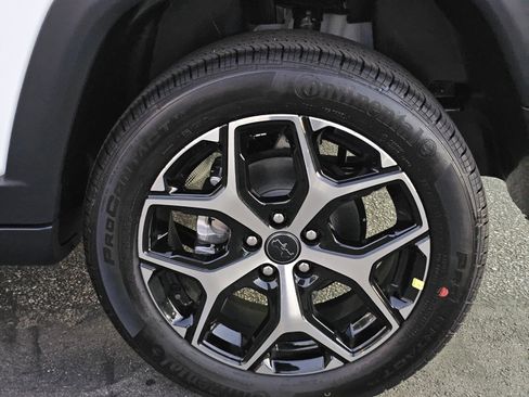 New 2026 Jeep Compass Limited image 9