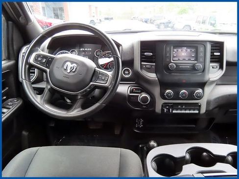 Used 2024 RAM 2500 Tradesman w/ Chrome Appearance Group AWD/4WD image 11