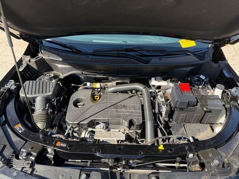 Used 2025 Chevrolet Equinox LT image 31