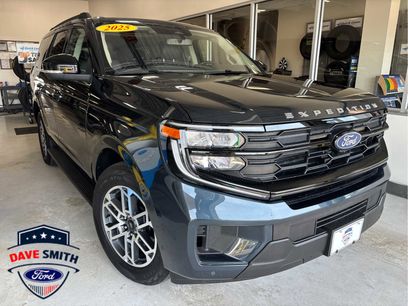 Used 2025 Ford Expedition Active