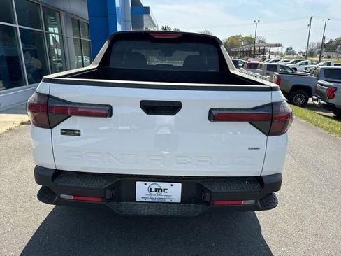 Used 2025 Hyundai Santa Cruz SE image 5