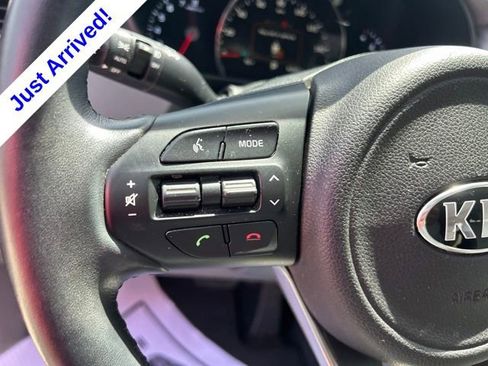 Used 2017 Kia Sorento SX FWD image 19