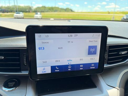 Used 2024 Ford Explorer XLT w/ Equipment Group 202A AWD/4WD image 20