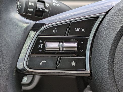 Certified 2024 Kia Seltos S FWD image 19