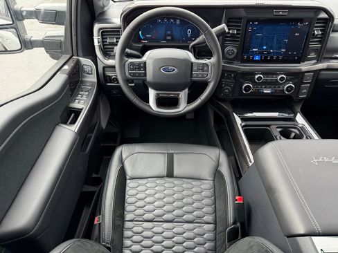 New 2026 Ford F250 4x4 Crew Cab Super Duty image 30