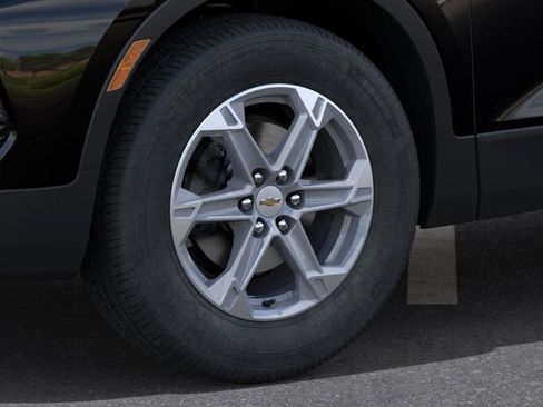 New 2026 Chevrolet Blazer LT w/ LPO, Floor Liner Package FWD image 9