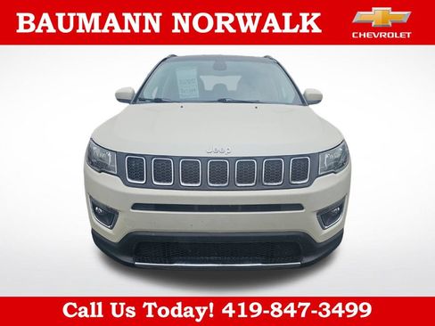 Used 2019 Jeep Compass Limited AWD/4WD image 2