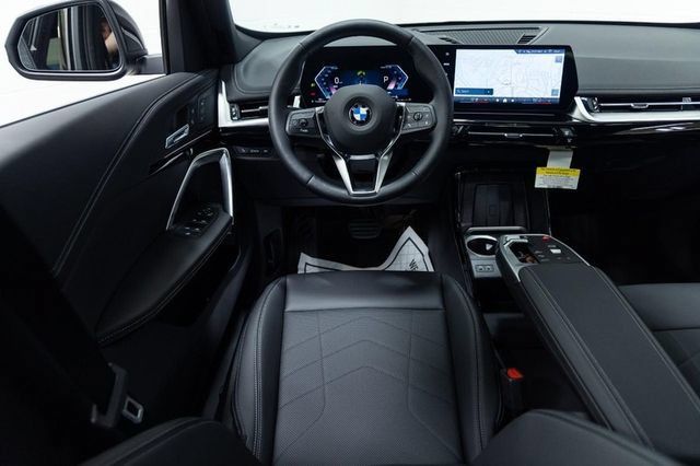 Certified 2025 BMW X1 xDrive28i w/ Convenience Package AWD/4WD image 3