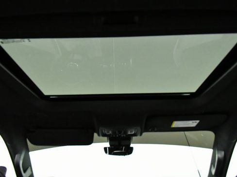 Used 2025 GMC Sierra 2500 AT4 w/ AT4 Premium Plus Package image 23