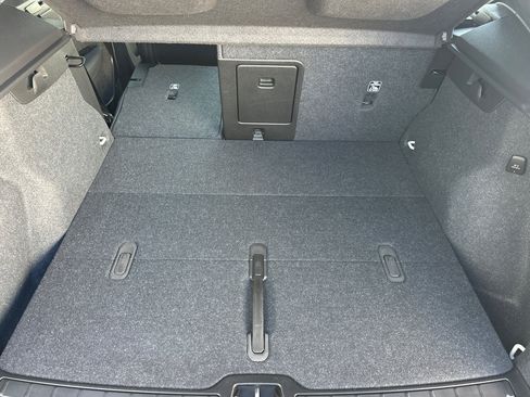 Used 2023 Volvo XC40 Recharge Ultimate w/ Protection Package Premier AWD/4WD image 14