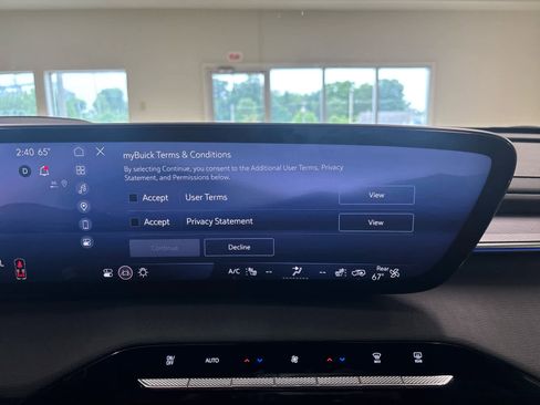 Used 2025 Buick Enclave Sport Touring w/ Power Package image 52