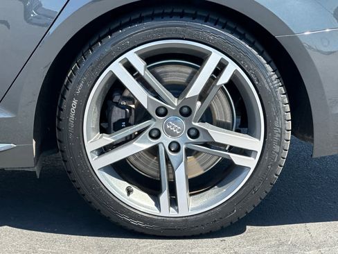 Used 2018 Audi A4 2.0T Premium Plus AWD/4WD image 31