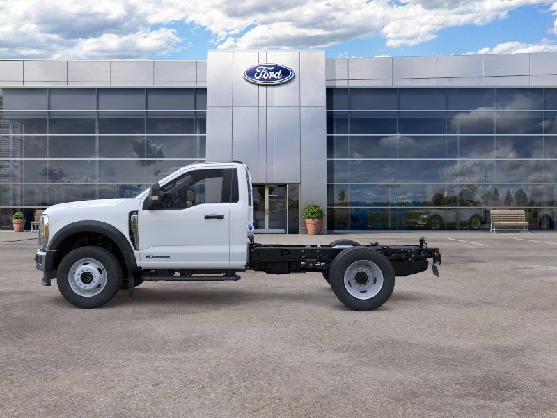New 2025 Ford F450 XL w/ XL Chrome Package AWD/4WD image 3