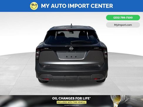 Used 2025 Nissan Kicks S AWD/4WD image 6