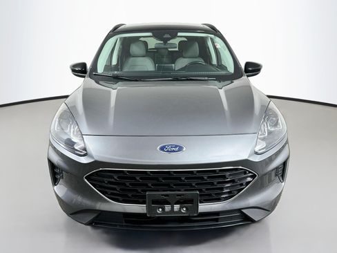 Used 2022 Ford Escape SE w/ SE Sport Appearance Package AWD/4WD image 2