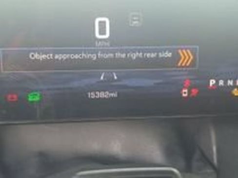 Used 2024 Chevrolet Equinox EV RS FWD image 18