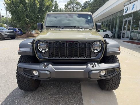 Used 2025 Jeep Wrangler Sport AWD/4WD image 10