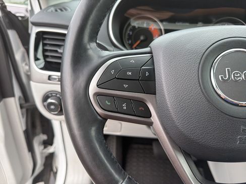 Used 2020 Jeep Cherokee Limited AWD/4WD image 27