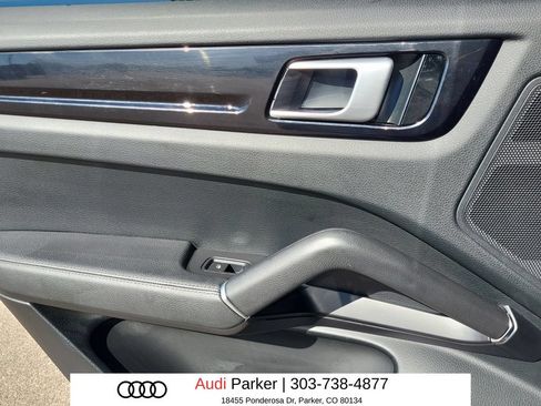 Used 2019 Porsche Cayenne S AWD/4WD image 10