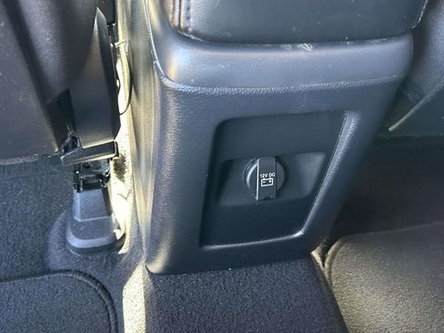 Used 2020 Dodge Journey SE w/ SE Popular Equipment Group FWD image 15