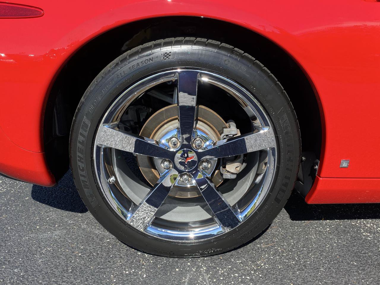 Used 2009 Chevrolet Corvette Coupe w/ Preferred Equipment Group RWD image 36