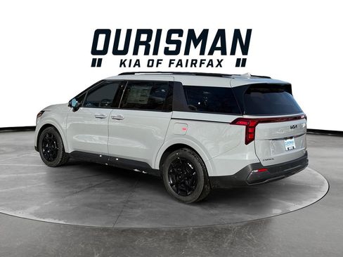 New 2026 Kia Carnival SX w/ SX Dark Edition Package FWD image 4