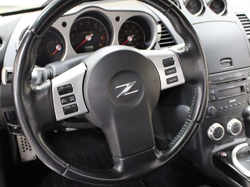 Used 2007 Nissan 350Z Touring w/ Cargo Convenience Pkg RWD image 12