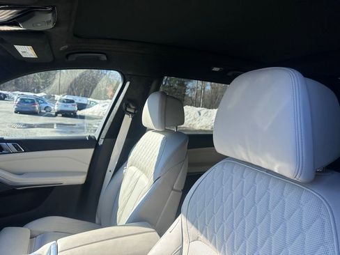 Used 2024 BMW X7 M60i w/ Climate Comfort Package AWD/4WD image 20