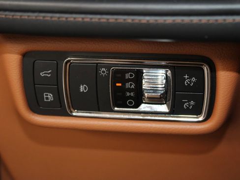 Used 2023 Lincoln Aviator Black Label Grand Touring image 31