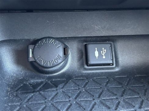 Used 2019 Toyota RAV4 XLE image 26