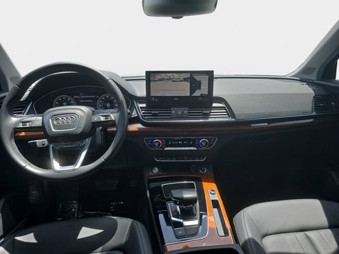 Used 2023 Audi Q5 2.0T Premium Plus w/ Premium Plus Package AWD/4WD image 12
