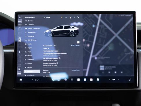 Used 2023 Tesla Model X AWD/4WD image 38