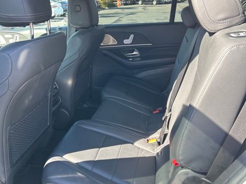 Used 2025 Mercedes-Benz GLS 450 4MATIC image 16