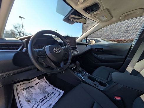 Used 2024 Toyota Corolla LE FWD image 15