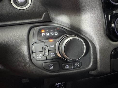 Used 2025 RAM 1500 Warlock AWD/4WD image 20
