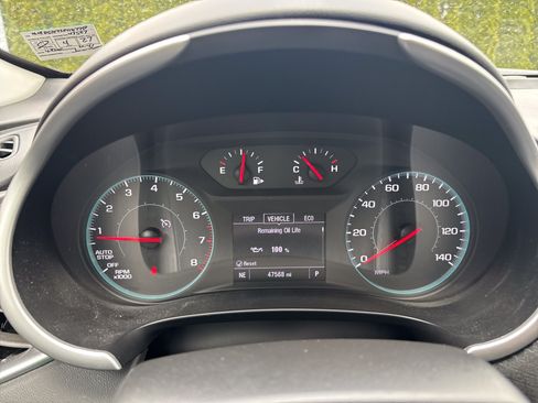 Used 2025 Chevrolet Malibu LT FWD image 21