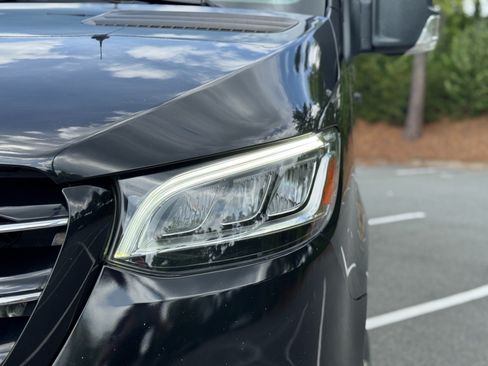 Used 2022 Mercedes-Benz Sprinter 3500 image 20
