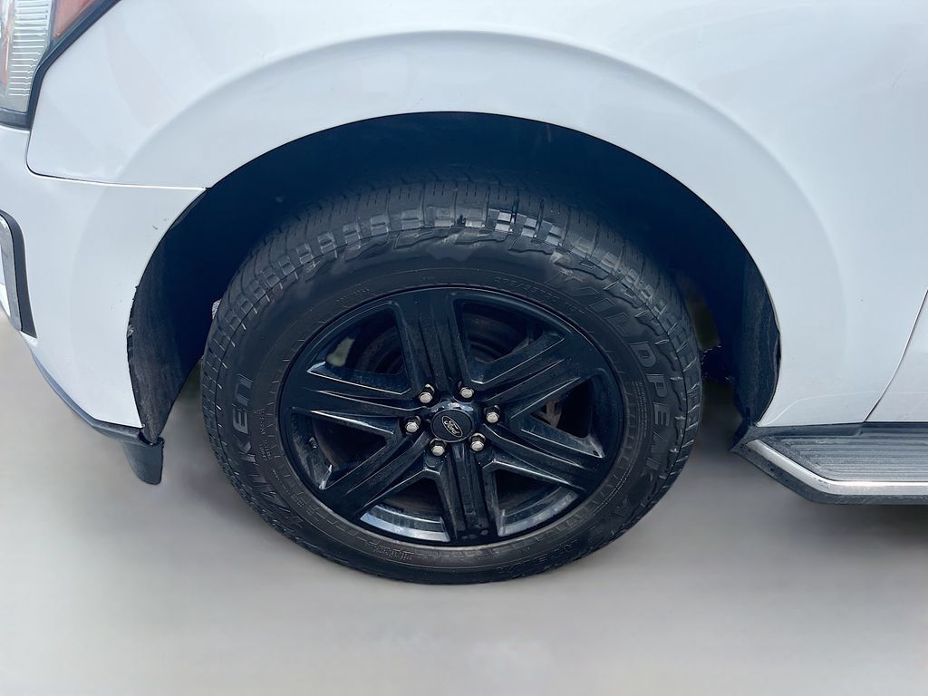 Used 2021 Ford Expedition XLT AWD/4WD image 33