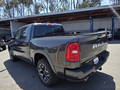 New 2026 RAM 1500 Laramie AWD/4WD image 3